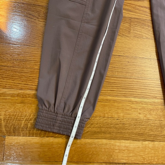 Athleta Chelsea Utility Jogger in Mineral Brown - Size 2 - Picture 6 of 8